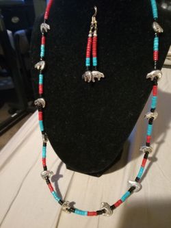 Handmade native necklace set