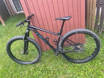 Trek Stache 7 mountain bike