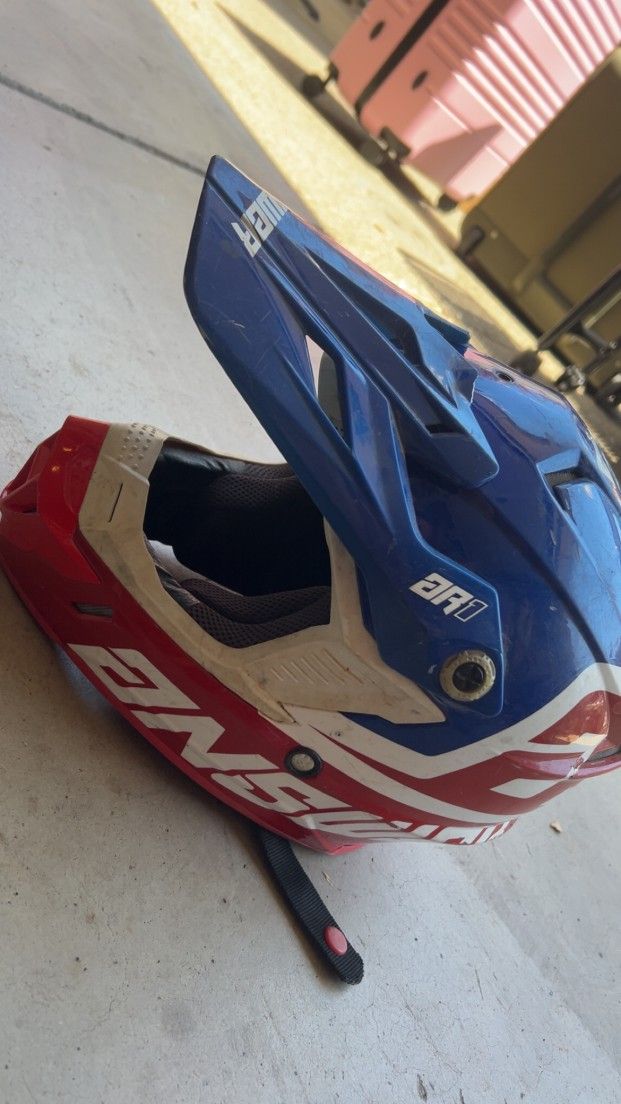 AR1 Dirt Bike Helmet-youth OBO