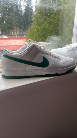 Nike Dunk Lows Men’s 12.5