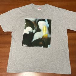 Men’s Supreme Tee Size Large 
