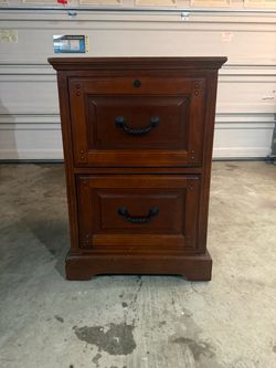 2-Drawer Wood Filing Cabine