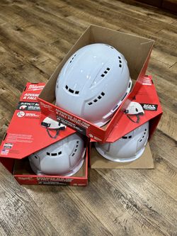 Milwaukee BOLT white Type 2 Class C Vented Safety Helmet with IMPACT-ARMOR Liner