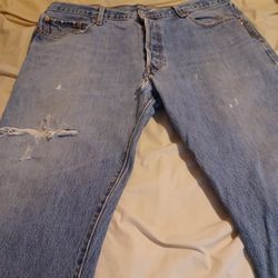 Levi Distress Jean's 38" X 29"