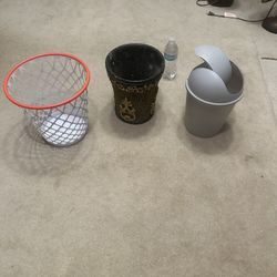 can trash 3 pieces for 10 for garden or bathroom 
