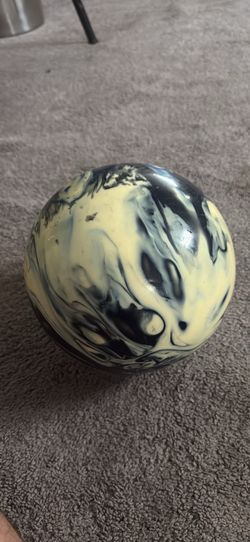 Bowling ball 10lbs