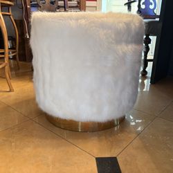 Modani Pouf Seat