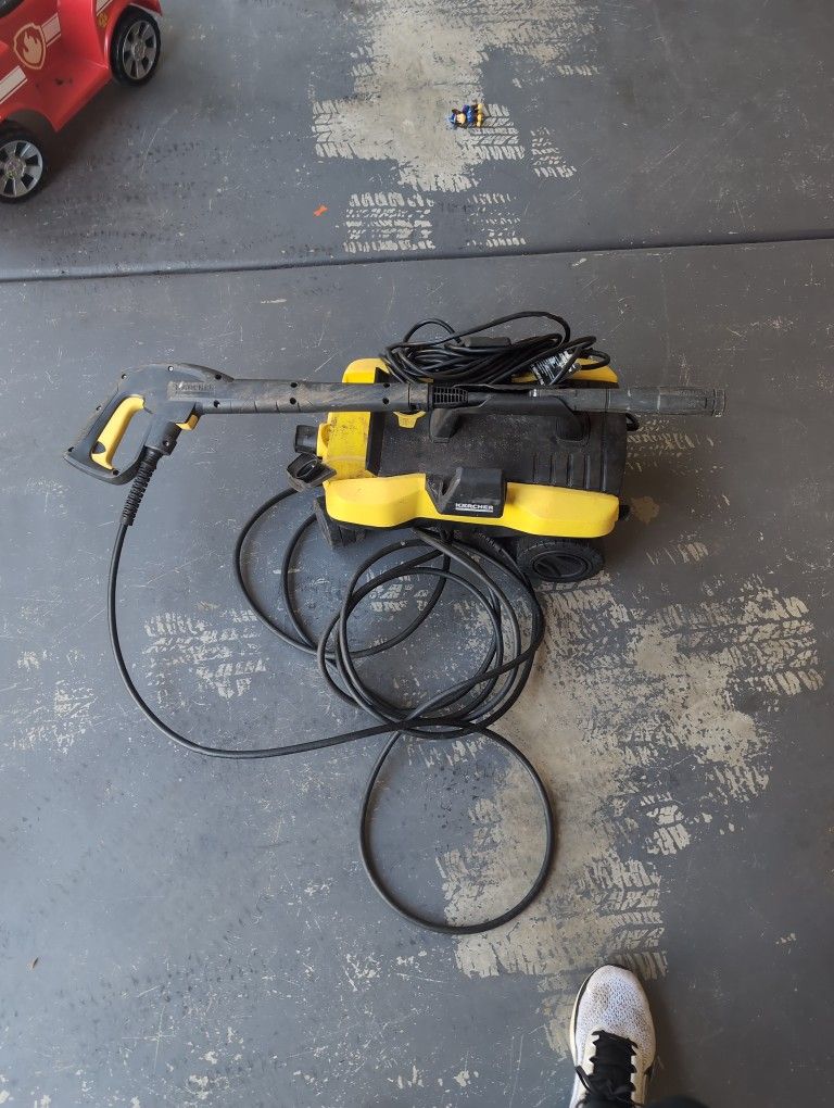 Karcher 1800 PSI Pressure Washer