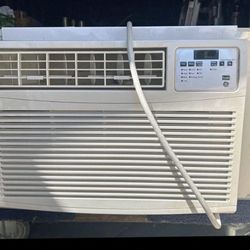 GE Large Room 11,600-BTU Window Air Conditioner AC ( 115-Volt) ENERGY STAR Certified (For Rooms 450-700 Sq Ft)