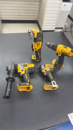 4Pc Dewalt tool set