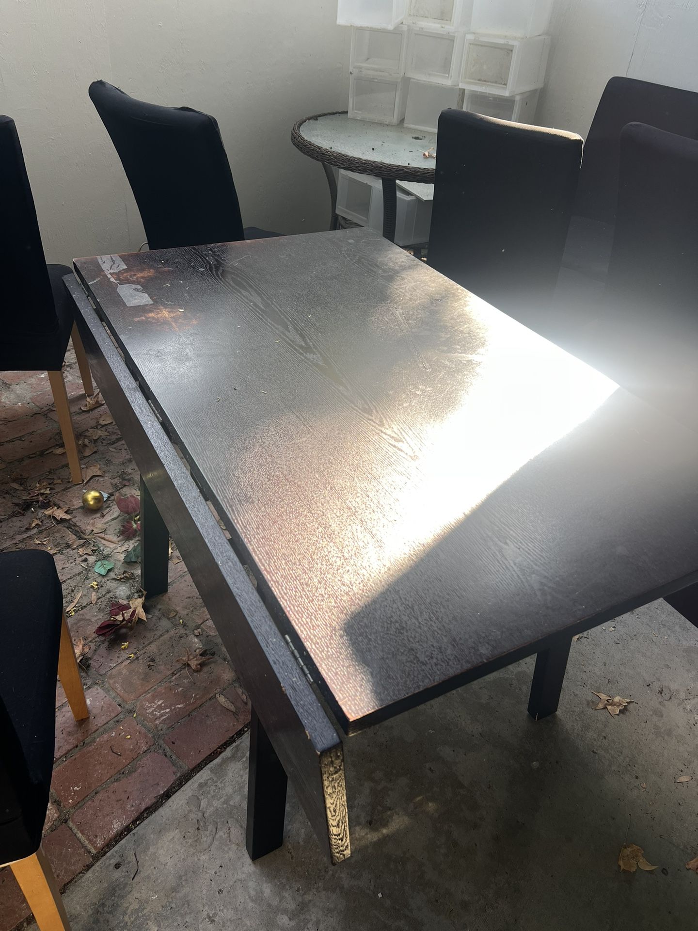 Free Table