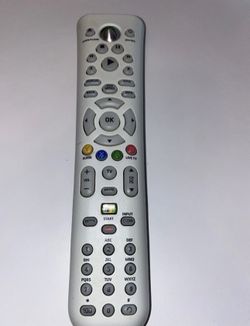 Official Microsoft Xbox 360 Universal Media Remote - White X801979-002