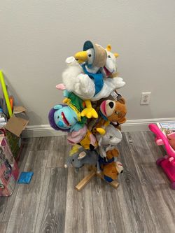 Hand puppets