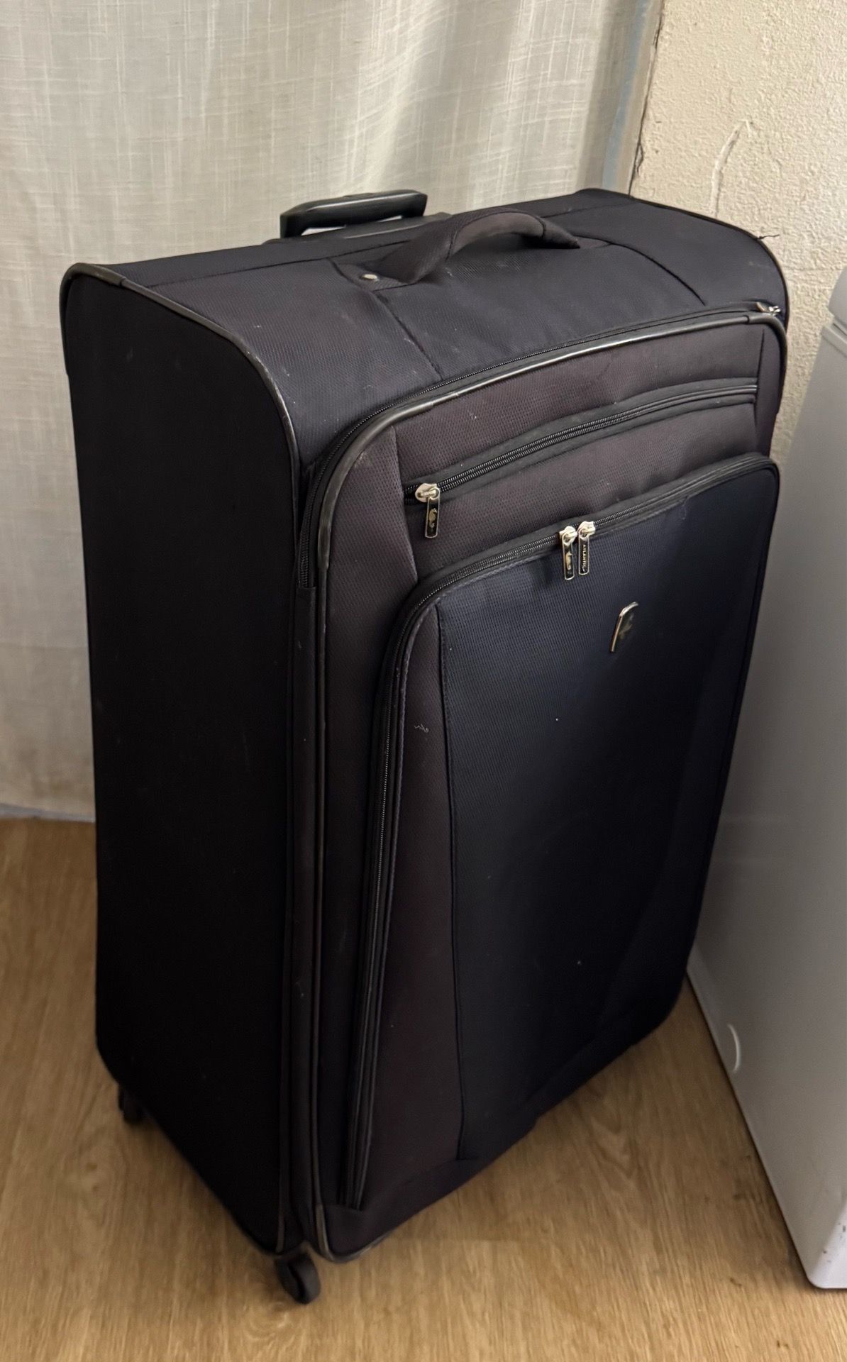 Luggage 36”high XXLsize