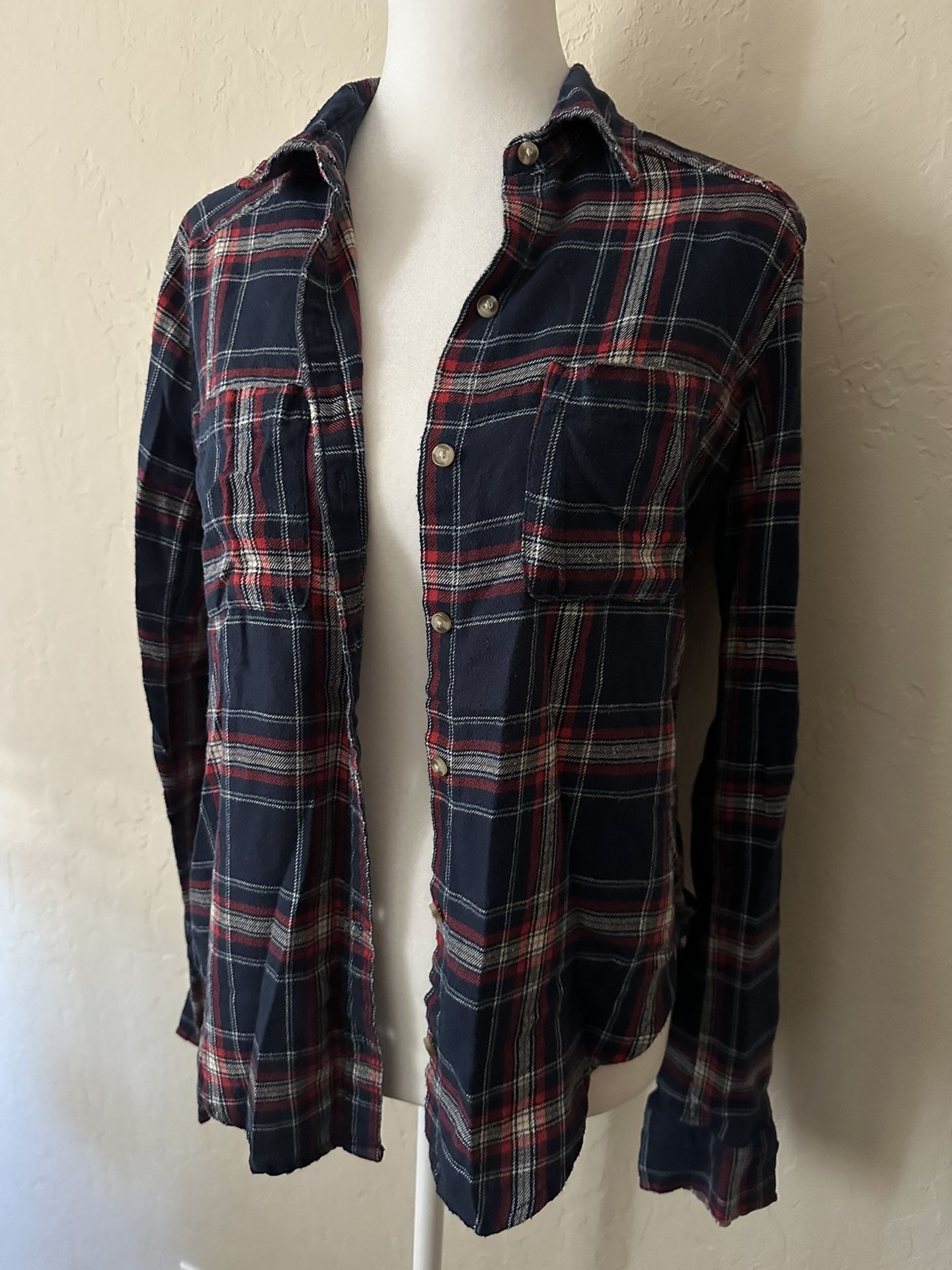 Hollister long sleeve plaid shirt