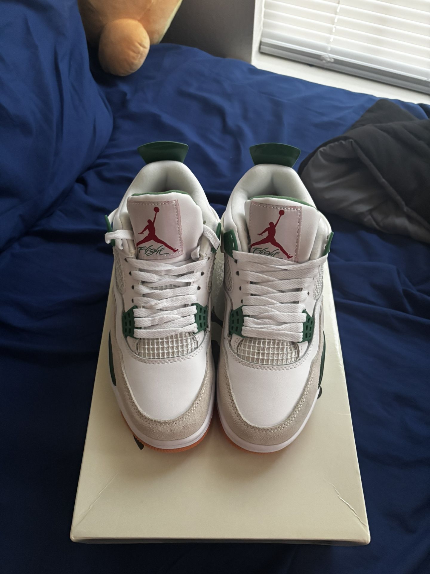 Jordan 4 Pine Green