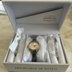 INVICTA Angel Quartz Crystal Silver Dial Ladies Watch and Bracelet Set