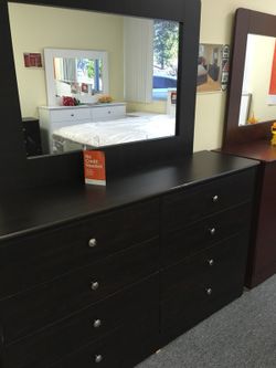 Dresser with mirror