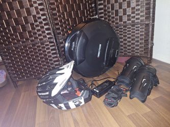 INMOTION V8S ELECTRIC UNICYCLE + BRAND-NEW GEAR – $450
