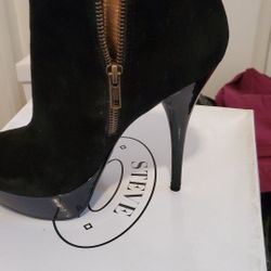 Steve Madden Womens booties size 7 1/2