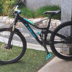 Trek Mountain Bike 