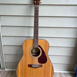 Yamaha F-335 acoustic guitar 