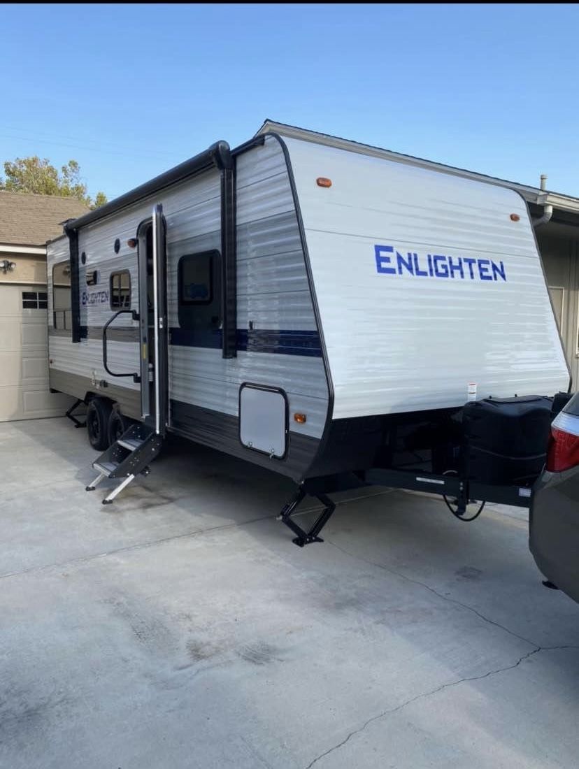 2021 Gulfstream Enlighten