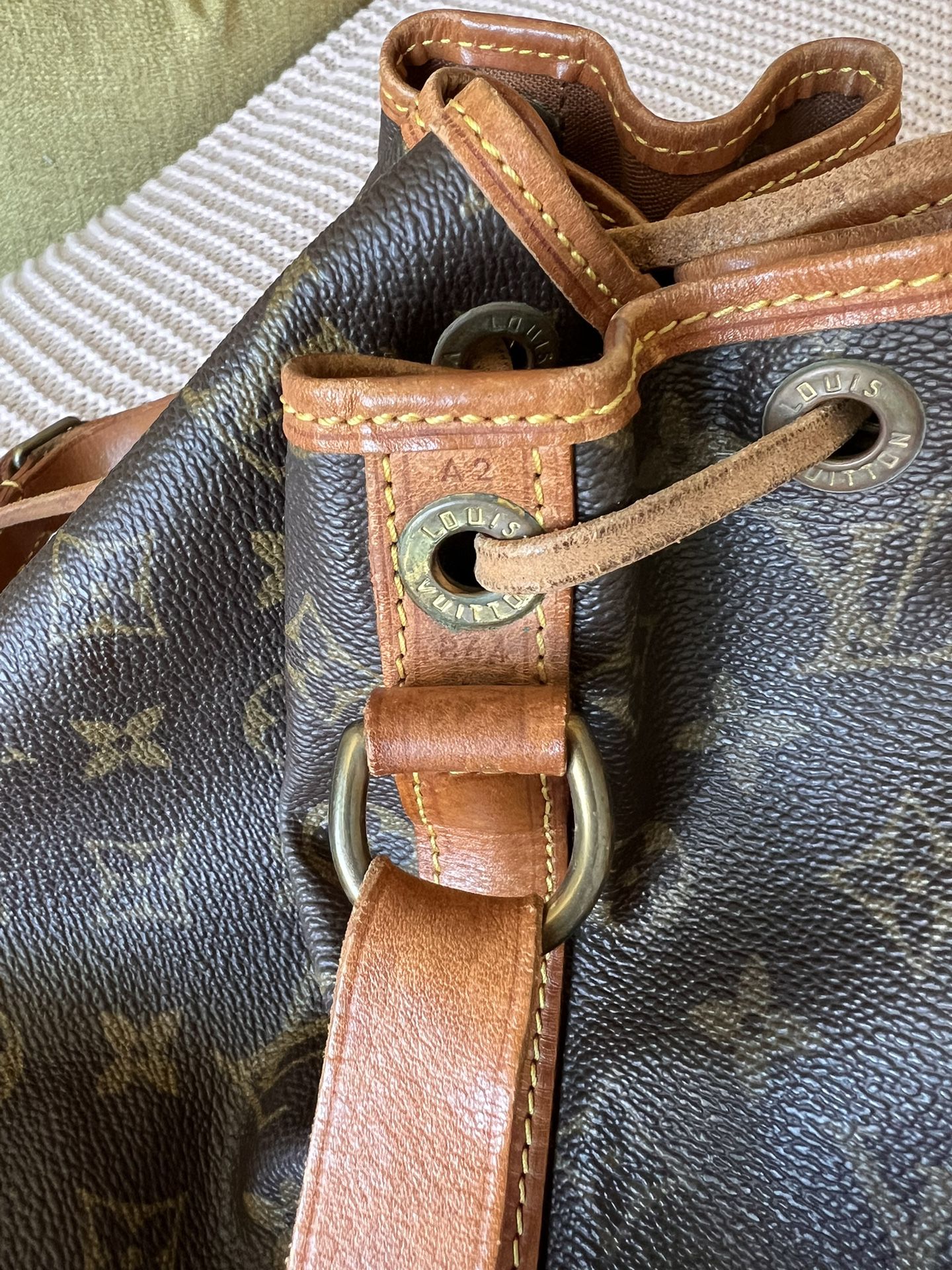 Authentic Louis Vuitton Petite Noe shoulder Bag for Sale in Del Mar, CA -  OfferUp