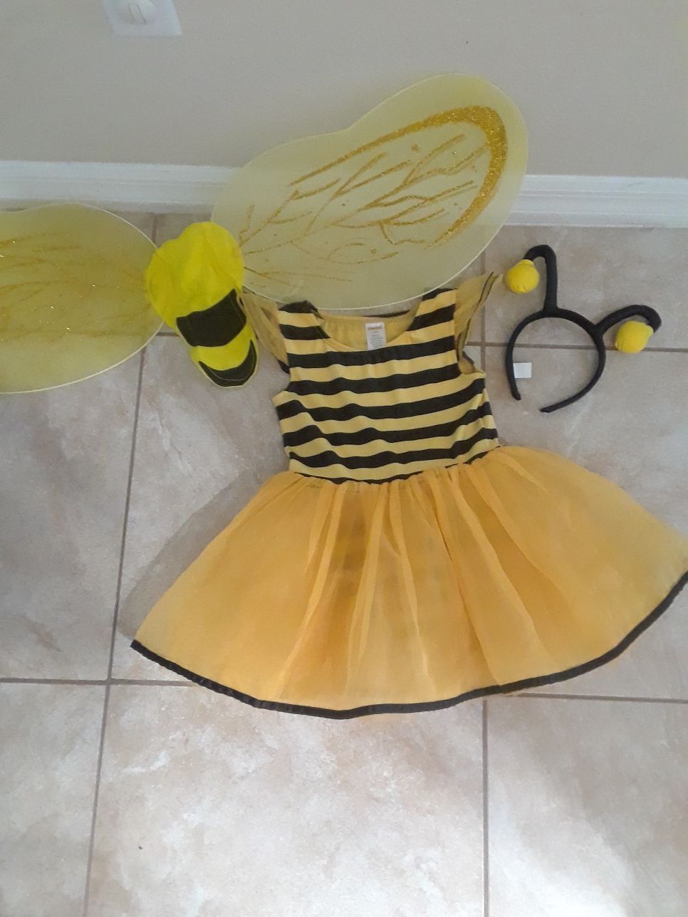 Gymboree Cute Bumble Bee Costume size:5-6