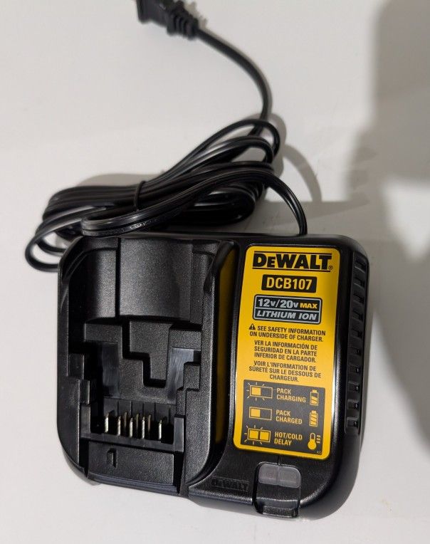 DeWALT DCB107 Charger - NEW