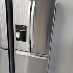 LG French Door Refrigerator 30’ 