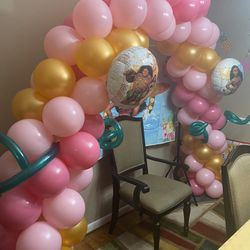 Balloon Garland With Removable Moana Helium Balloons 