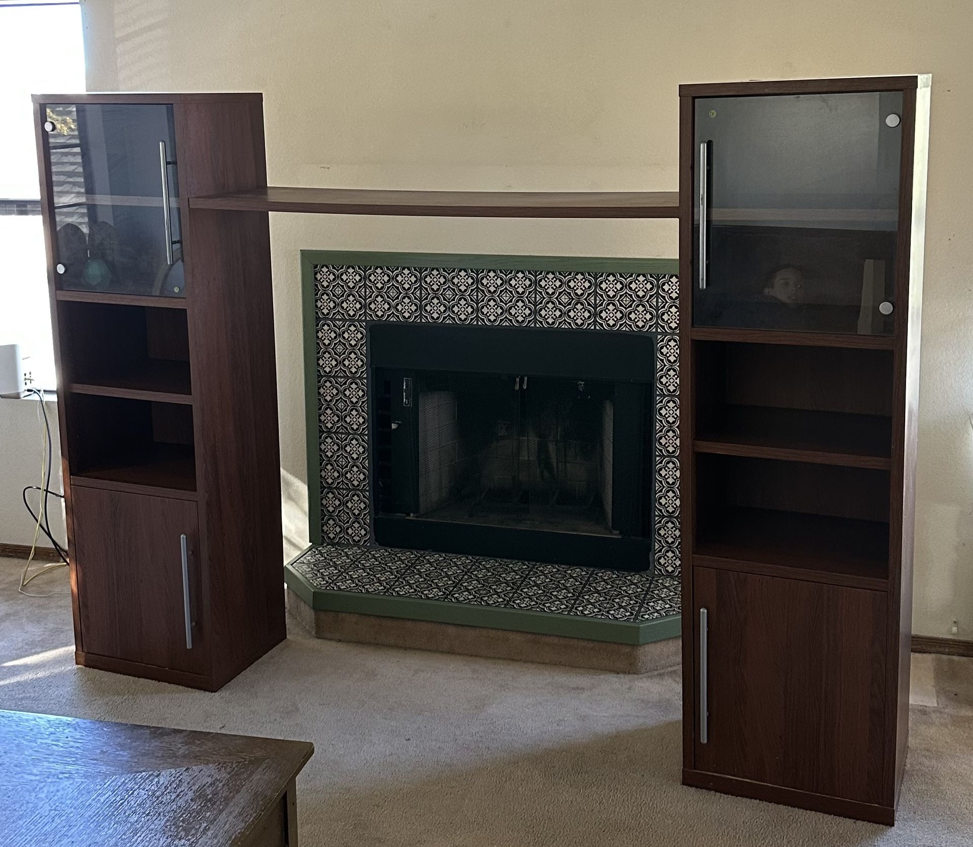 Entertainment center TV console bookshelves