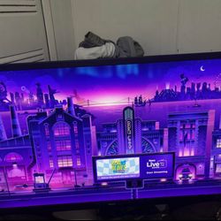 Roku 32" Select Series 720p HD Smart Roku TV with Roku TV Remote