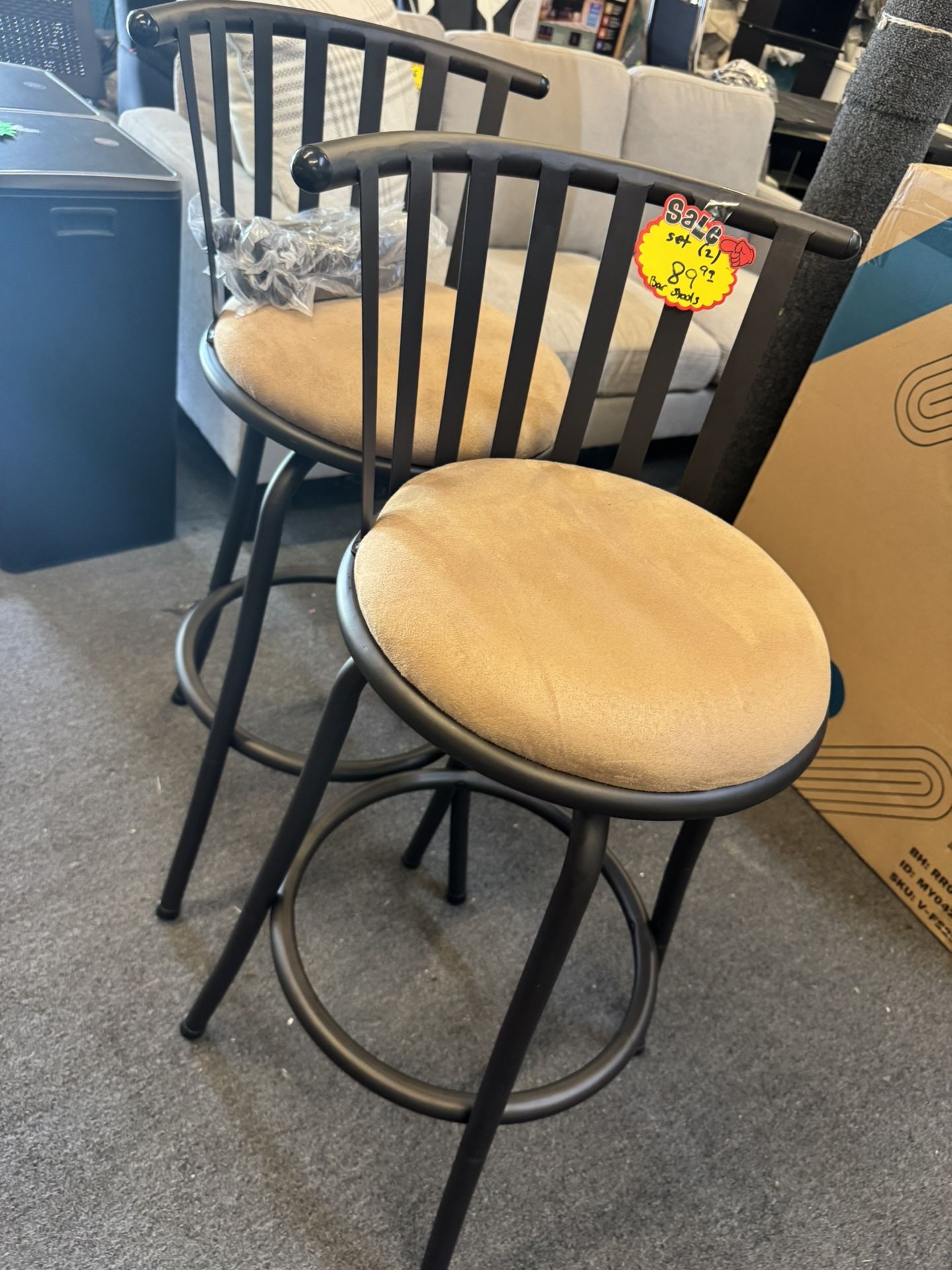 New Set Of Adjusting Bar Stools Swivel $89.99