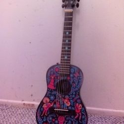 Disney Pixar 2017 Coco Exclusive (Black-Version) Kids Real Acoustic Guitar. 