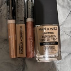 New Makeup never Opened 