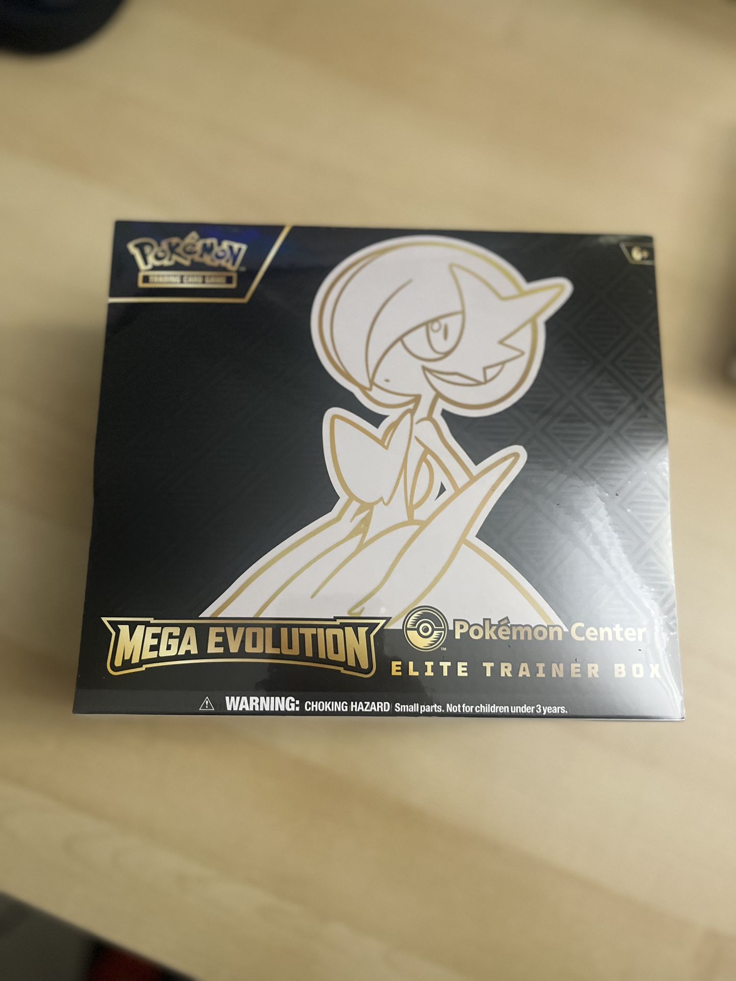 Mega Gardevoir ETB Pokemon Center