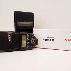 Canon EOS speedlight 430 EX2