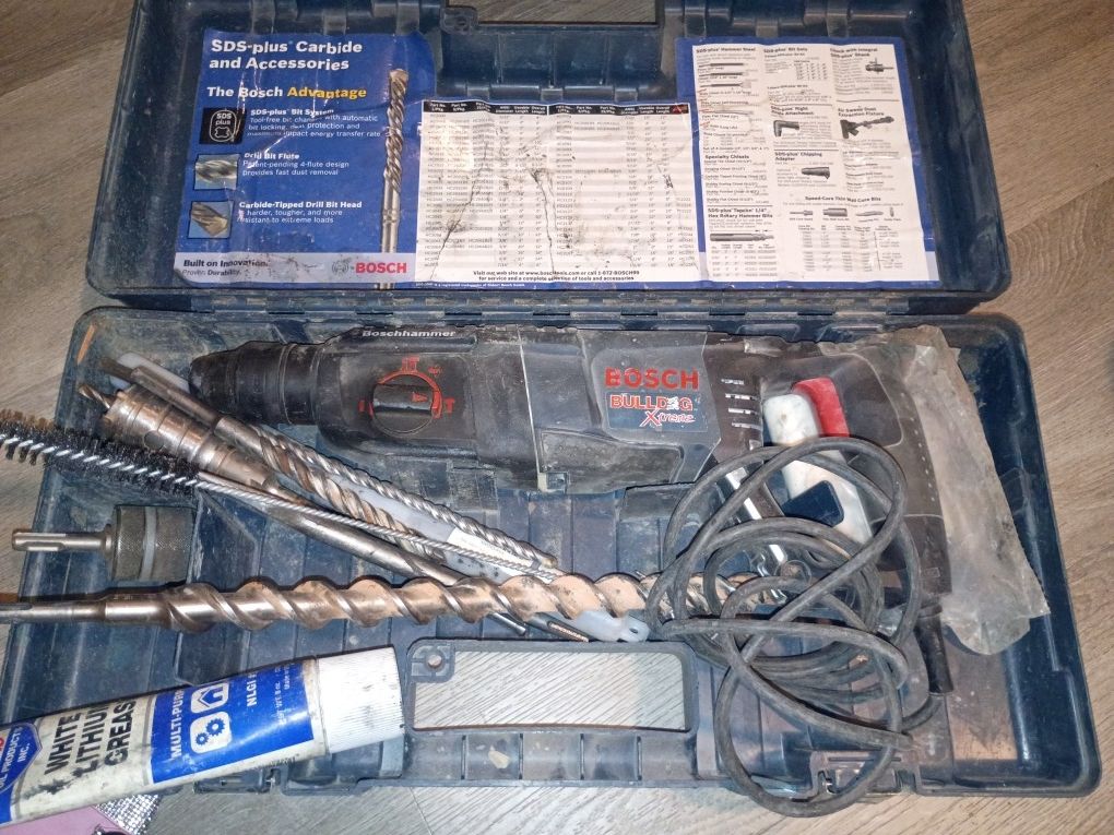 Bosch Bulldog Xtreme SDS Plus Rotary Hammer Drill