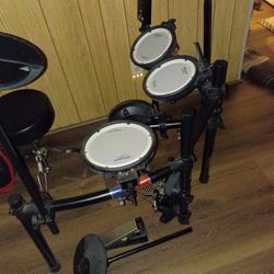 Electronic Drum Kit 