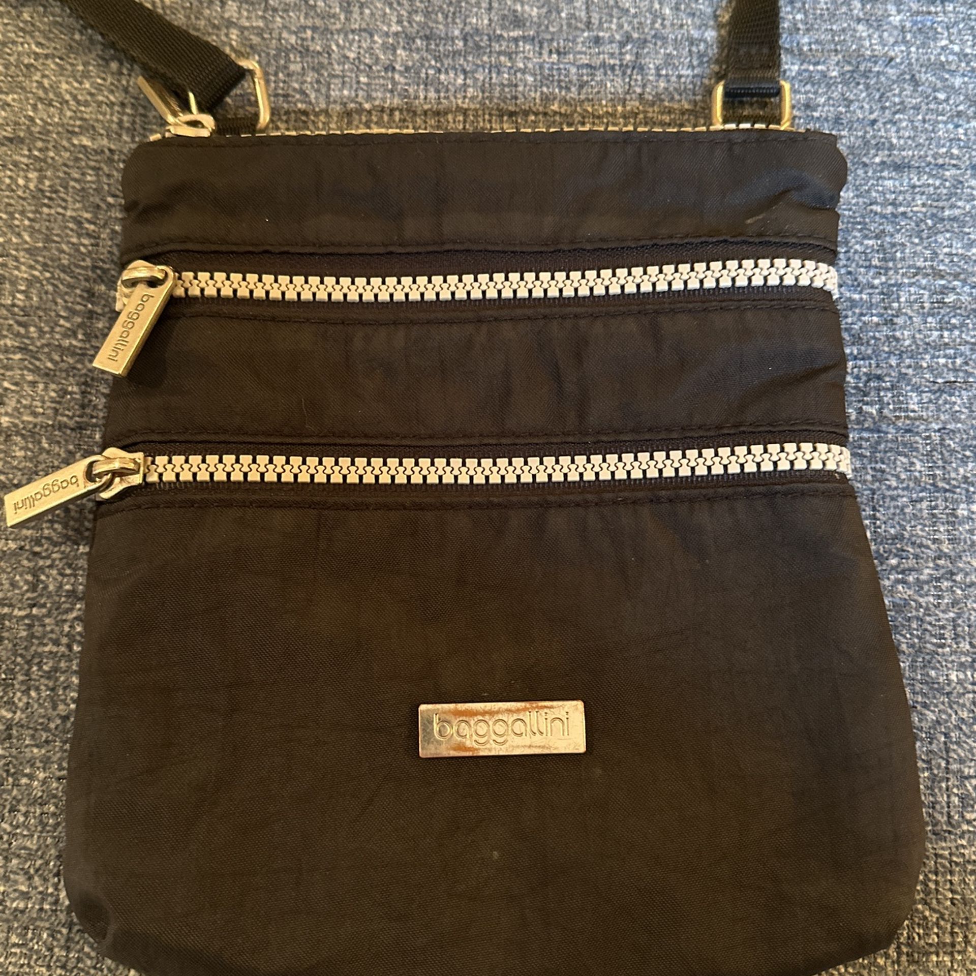 Baggallini Small Purse