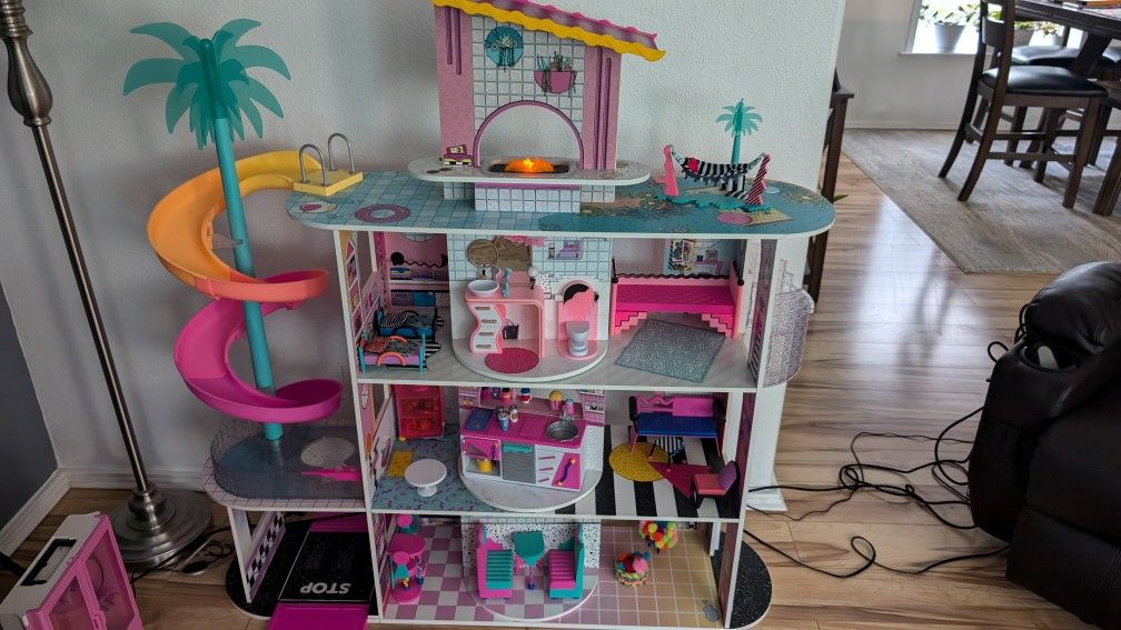 Lol Doll House Still For Sale as Of 4/30/25