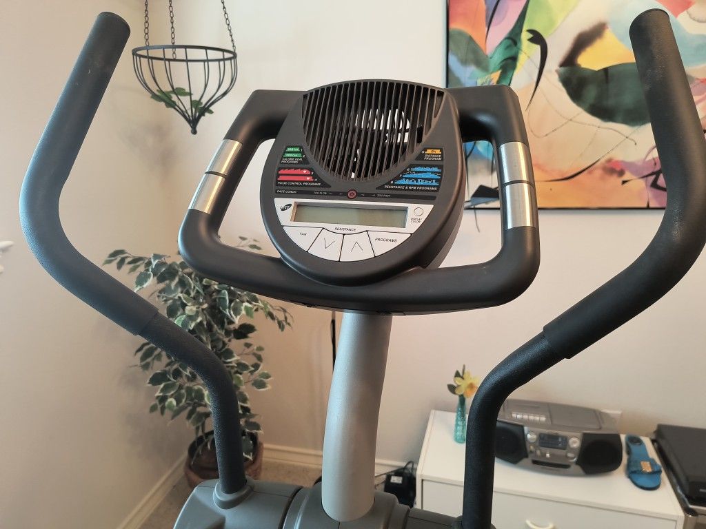 Proform xp 130 elliptical for sale sale
