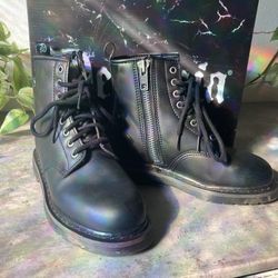 demonia boots - size 7 mens, 9 womens - vegan leather