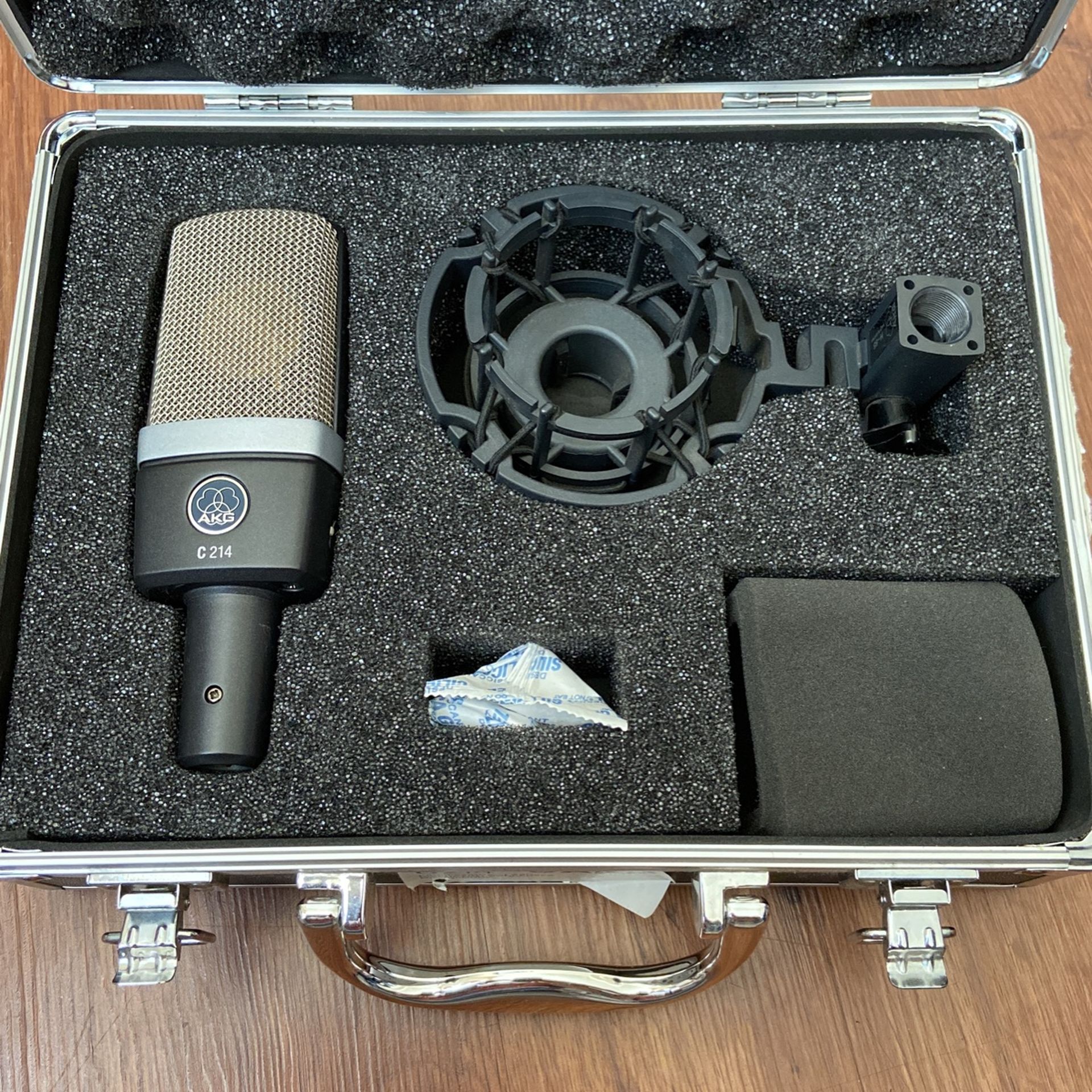 AMG C214 Large Diaphragm Condenser Mic