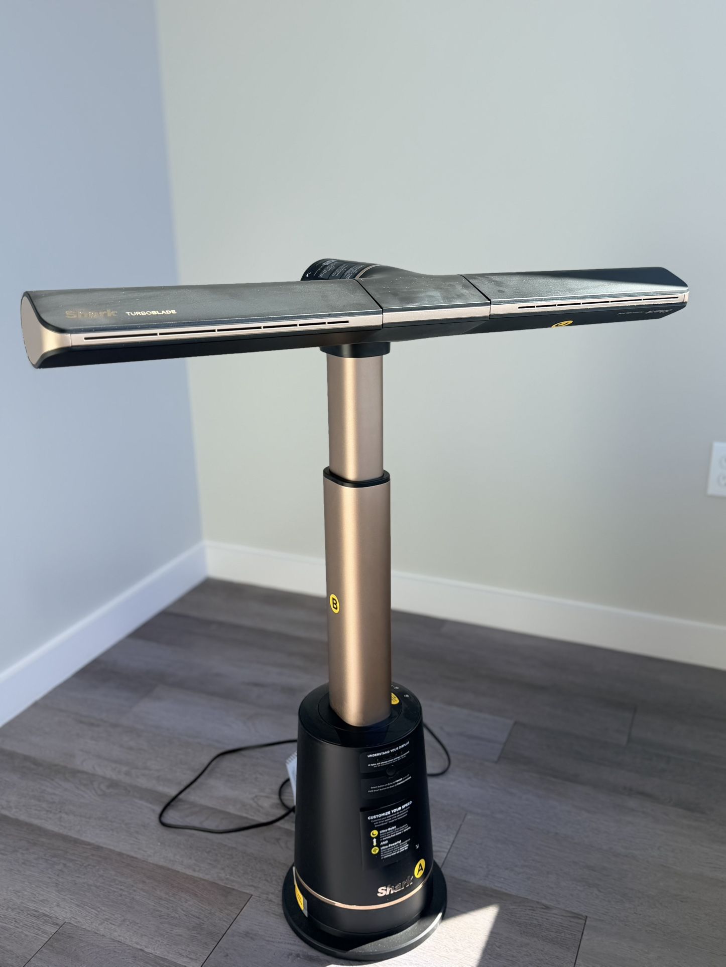 Shark TurboBlade Fan 