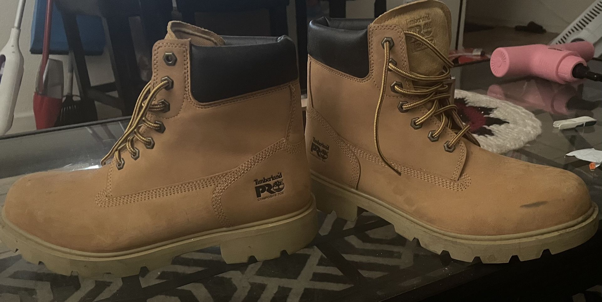 Mens 9.5 Timberlands