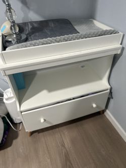 Changing table