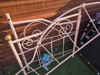Twin size bed frame